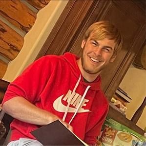 Meet your Posher, Bobbie